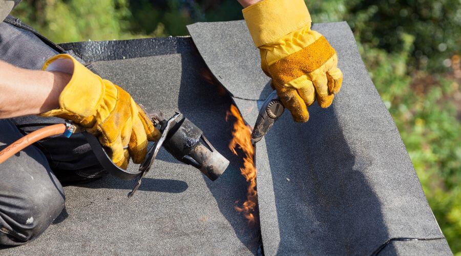 Expert Emergency Roof Repairs services in Wetmore, KS